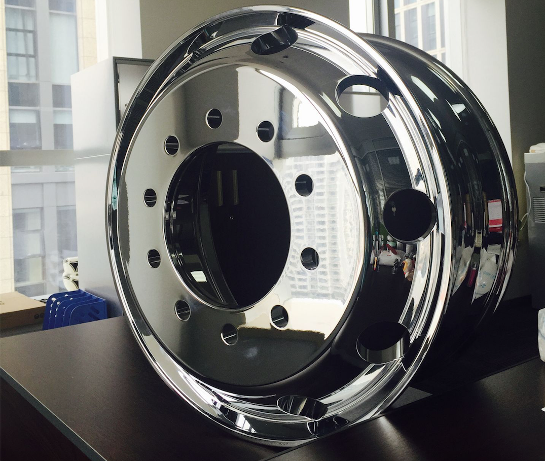 Truck wheel
